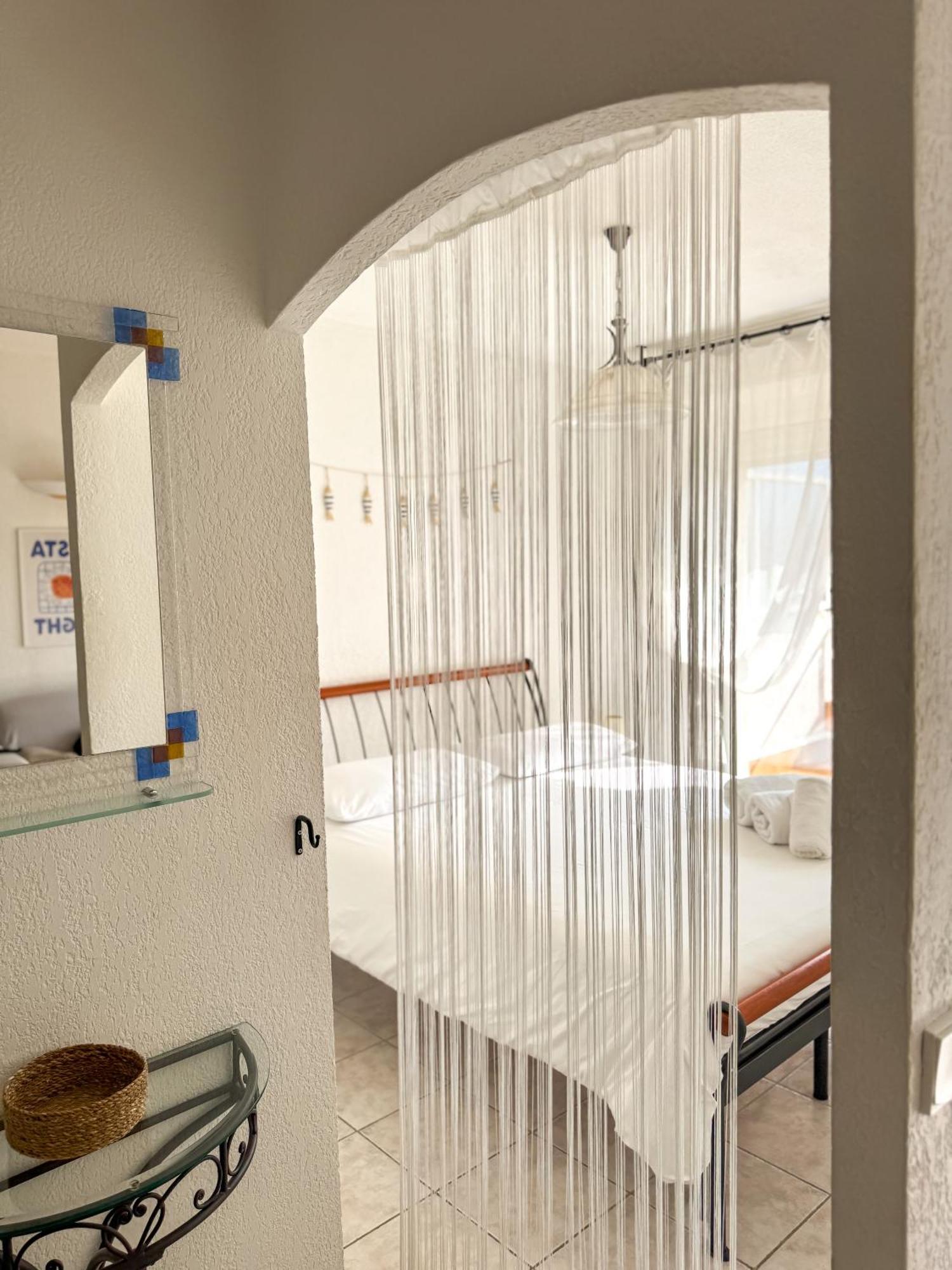 Coquet Appartement Avec Le Terrasse Sur Le Mer Roquebrune-Cap-Martin Buitenkant foto